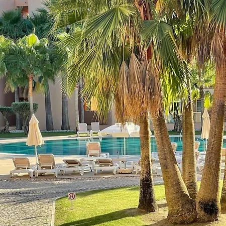 Herdade Dos Salgados-vila Lagoas 아파트